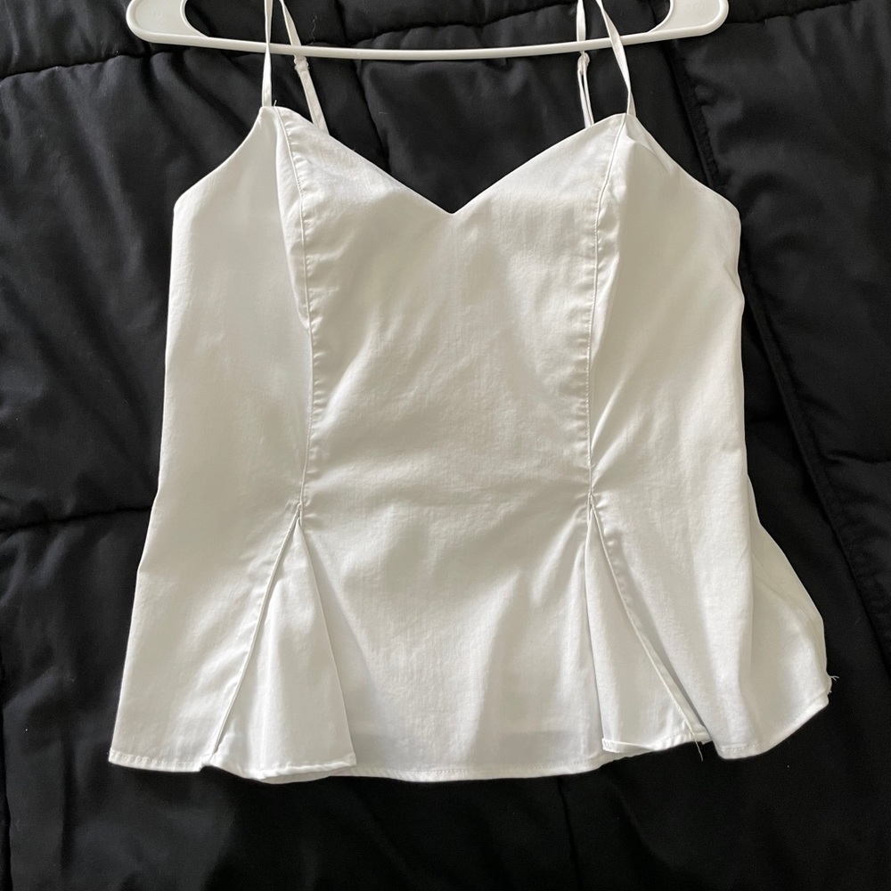 Elizabeth & James White Top